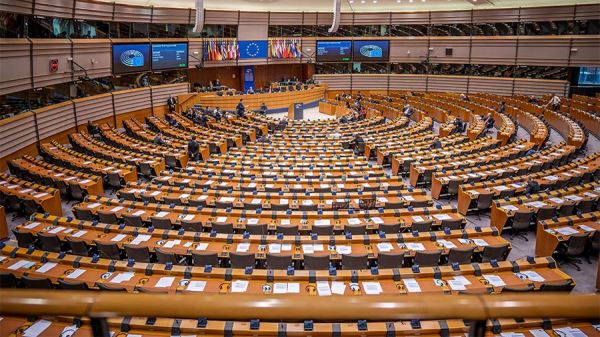 Евродепутат обвинил политиков ЕС в начале конфликтов на Украине и в секторе Газа