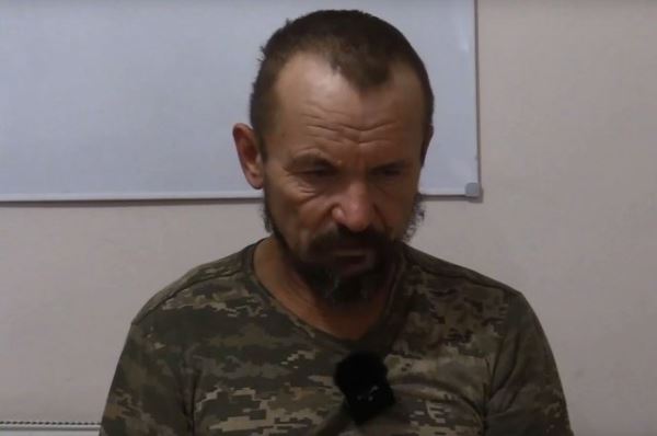 «Со всех стволов». Пленный украинец признался в обстреле мирного села в ДНР